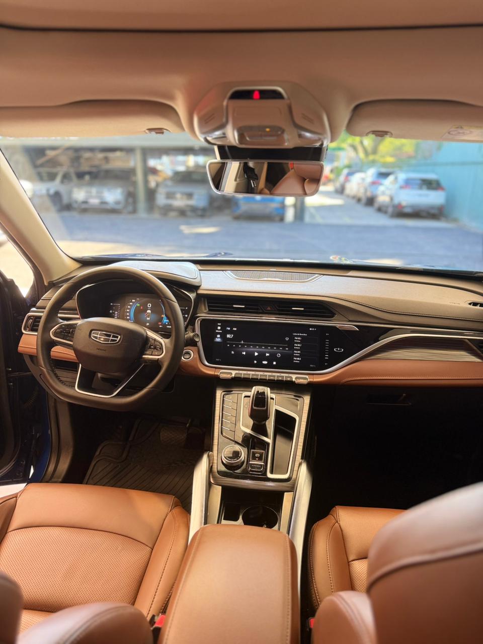 Geely Azkarra 2023 — foto 7