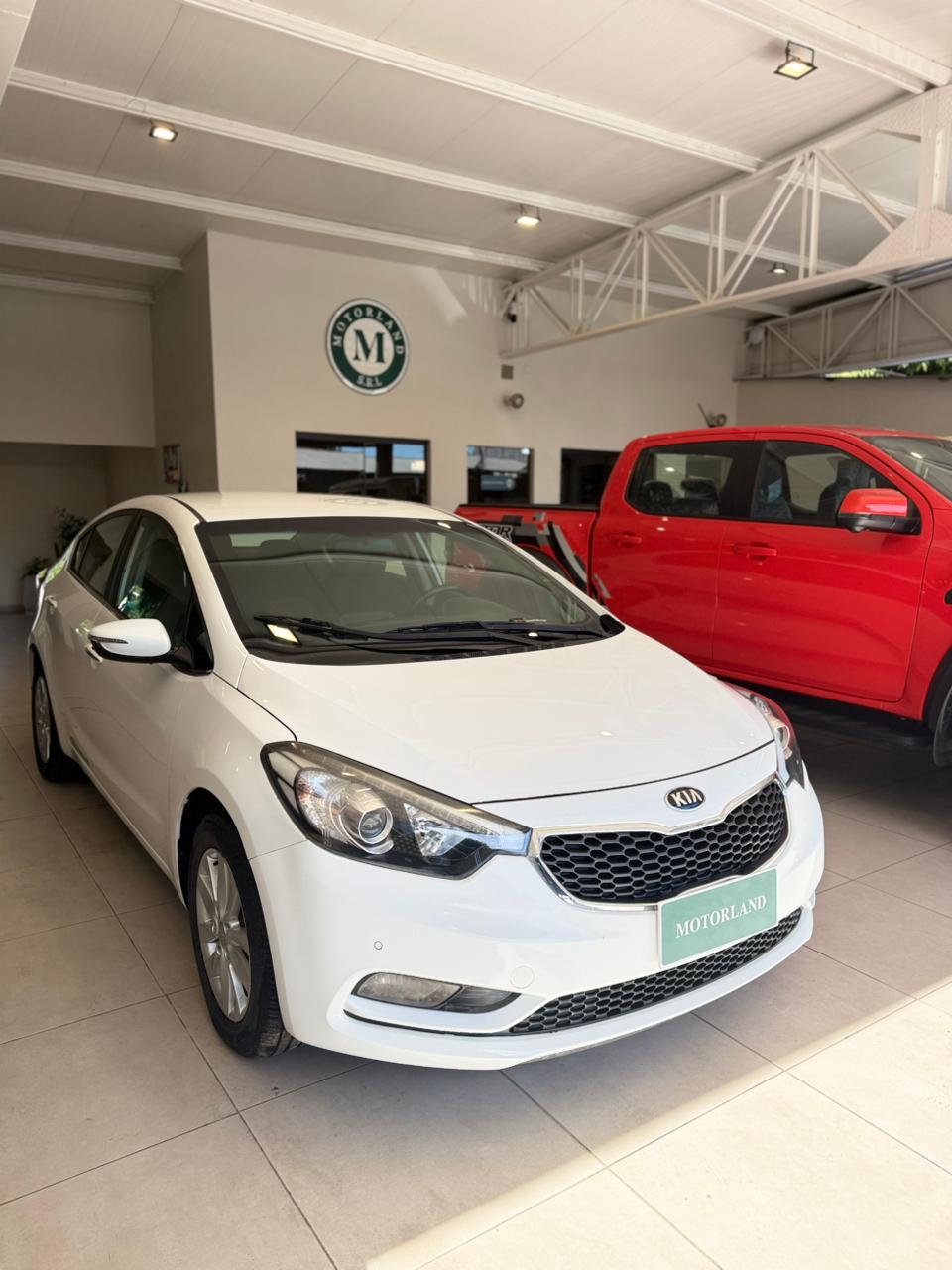 Kia Cerato 2017 — foto 3