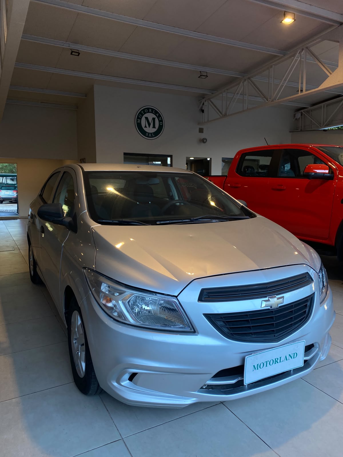 Chevrolet Onix Joy 1.0 Flex 2018 — foto 2