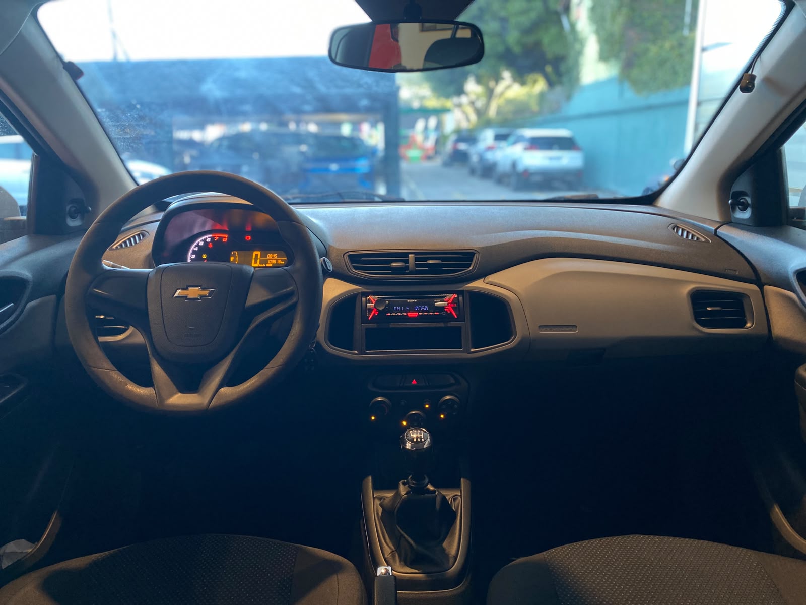 Chevrolet Onix Joy 1.0 Flex 2018 — foto 7
